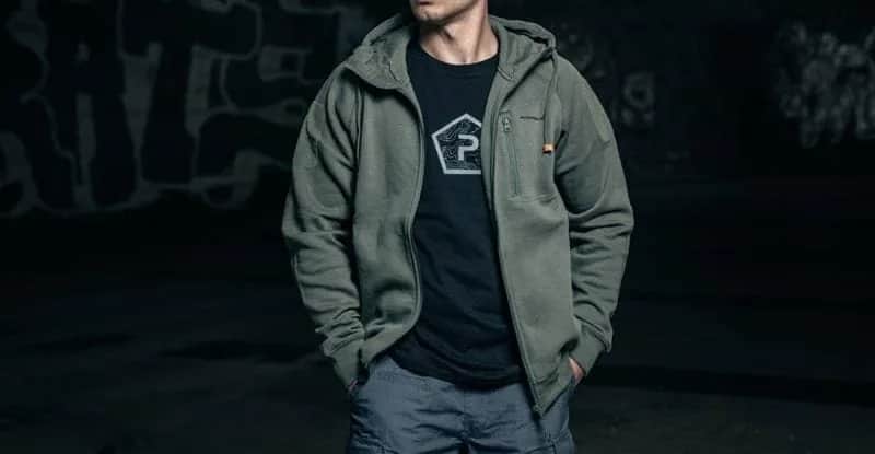 Jak zmierzyć wymiary bluzy, aby uniknąć złego dopasowania